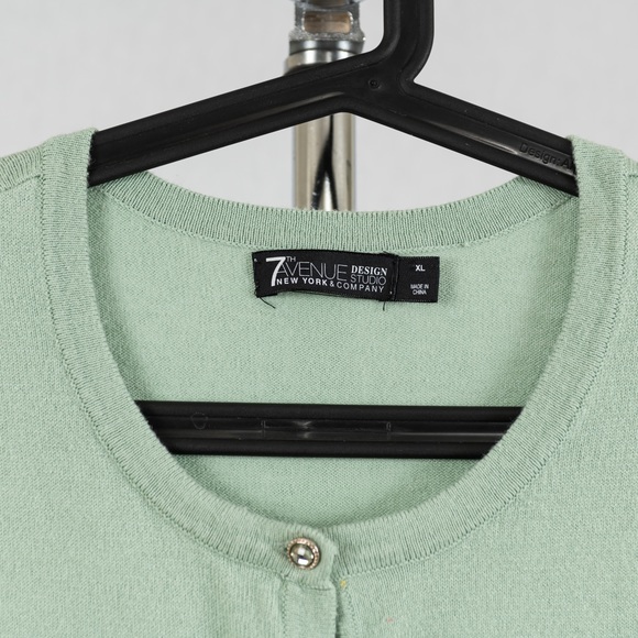 New York & Company green cardigan buttons down size XL - Picture 5 of 13